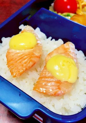 サーモンの刺身のリメイク方法！-レシピのメイン写真