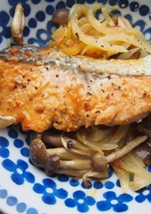 鮭のちゃんちゃんレンジ蒸し♪豆板醤ピリ辛-レシピのメイン写真