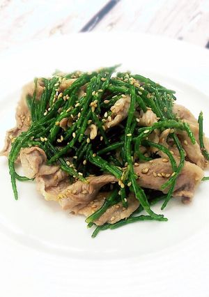 シーアスパラと豚肉こまのゴマ麺つゆ炒め-レシピのメイン写真