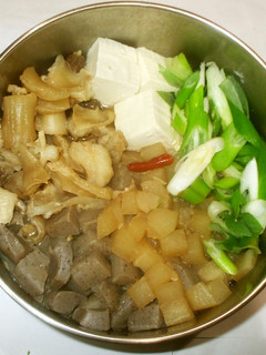 もつ鍋♪簡単味噌で牛すじの煮込み-レシピのメイン写真