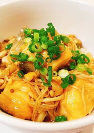 簡単秋の味覚♡鮭ときのこのバター醤油丼-レシピのメイン写真