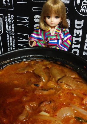 リカちゃん♡こてっちゃん塩辛入りキムチ鍋-レシピのメイン写真