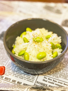 ぱぱっと彩りご飯! 冷凍ご飯で枝豆めし-レシピのメイン写真