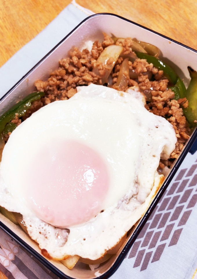 基本の鶏そぼろを使ったそぼろ丼弁当-レシピのメイン写真