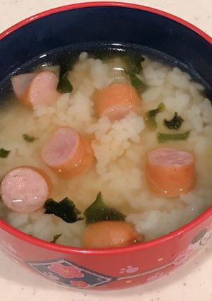 注ぐだけ、ソーセージとわかめの出汁茶漬け-レシピのメイン写真