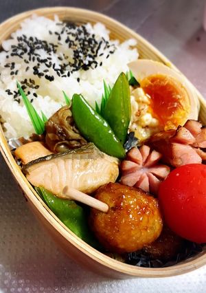 秋鮭舞茸スナップエンドウのバター焼き弁当-レシピのメイン写真