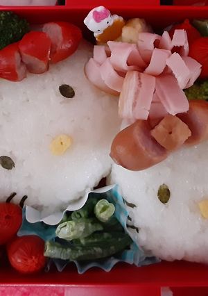 キティとミミィ？お弁当-レシピのメイン写真