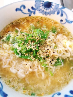 ごま油で仕上げる!ねぎ玉しょうゆラーメン-レシピのメイン写真