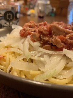 トマトと鯖のソースと玉ねぎのパスタ-レシピのメイン写真