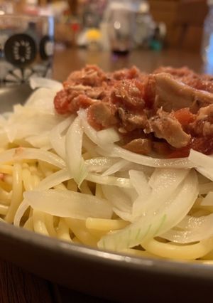 トマトと鯖のソースと玉ねぎのパスタ-レシピのメイン写真