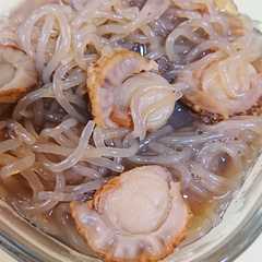 รูปของ 【簡単】ホタテとしらたきの醤油煮