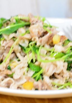 食欲そそる♬豆苗と豚コマの塩レモン炒め★-レシピのメイン写真