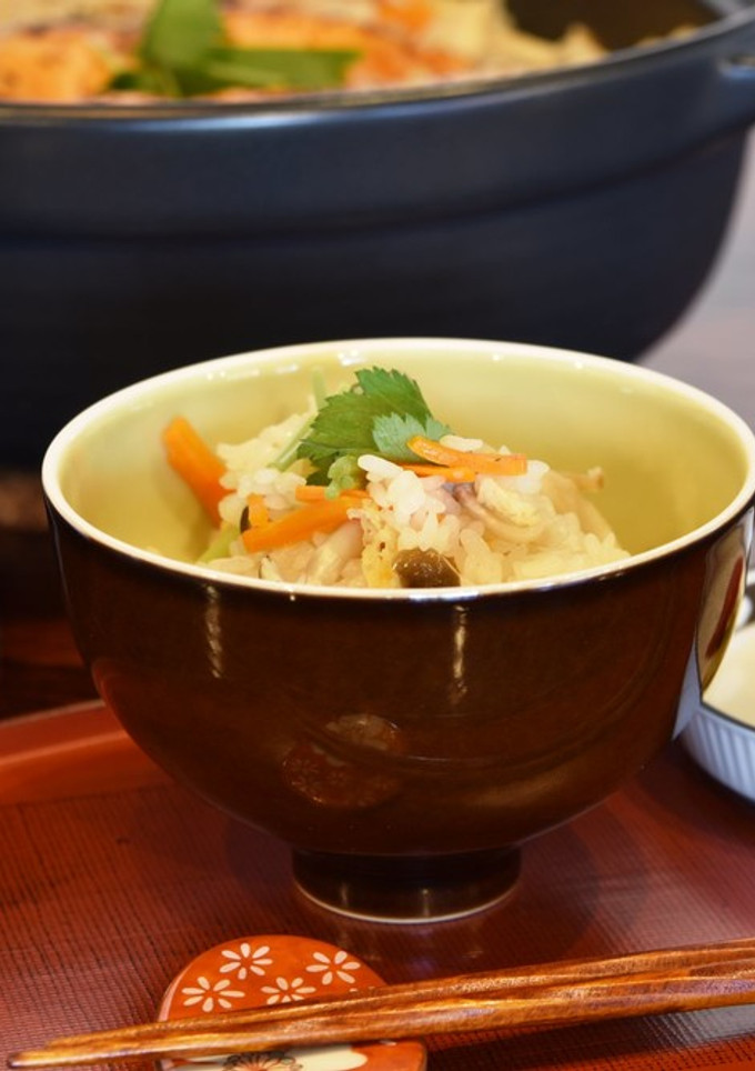 鮭としめじの土鍋炊き込みご飯-レシピのメイン写真
