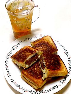 マルシンハンバーグのホットサンド-レシピのメイン写真