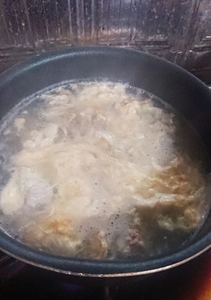 余った餃子の種で…？卵団子スープ-レシピのメイン写真