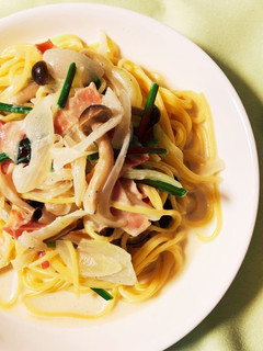 しめじとほうれん草のクリームパスタ-レシピのメイン写真