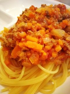 バターのコクが◎ゴロゴロミートソース-レシピのメイン写真