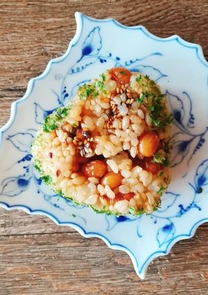 お箸が止まらない♡大豆の混ぜごはん結び♪-レシピのメイン写真