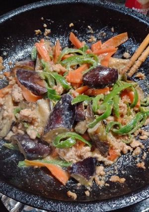 鶏そぼろ味噌マヨ炒め(茄子ピーマン人参)-レシピのメイン写真