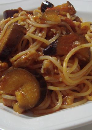 ナスと鶏肉のトマトソースパスタ-レシピのメイン写真