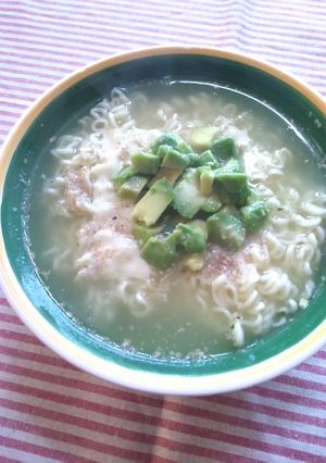 アボカドチーズ塩らーめん-レシピのメイン写真