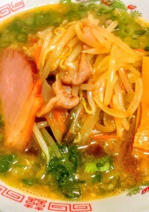 豚もやし炒めたっぷりの背脂醤油ラーメン-レシピのメイン写真