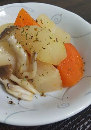カブと人参のハーブグラッセ-レシピのメイン写真