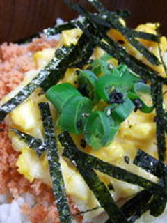 ノンフライパン★チーたまシャケ丼-レシピのメイン写真