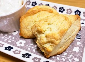 HMと生クリームだけ！✩ザクふわスコーン-レシピのメイン写真
