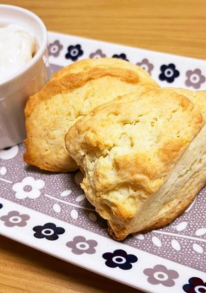 HMと生クリームだけ!✩ザクふわスコーン-レシピのメイン写真