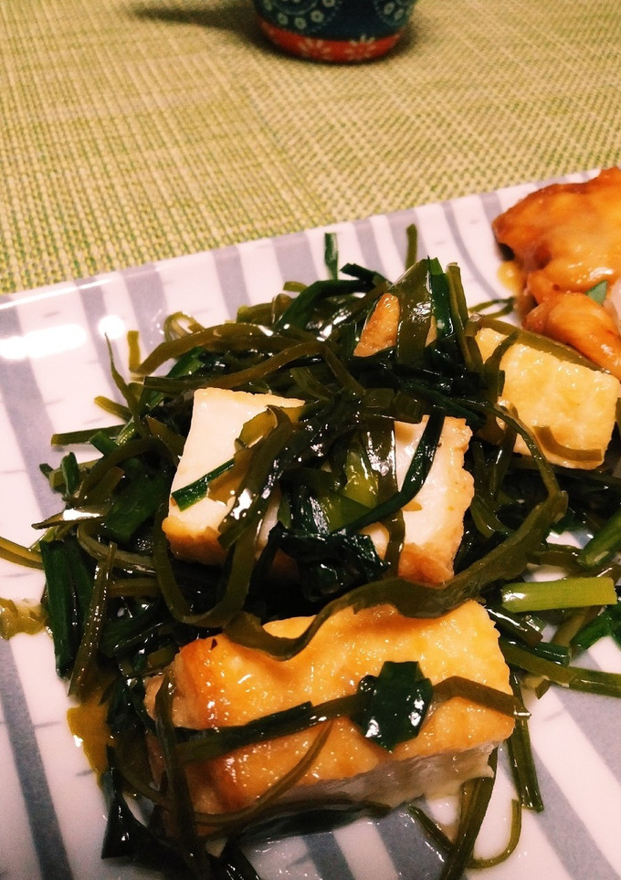 厚揚げとニラの昆布の塩炒め-レシピのメイン写真