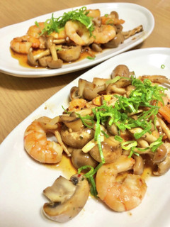簡単☆キノコとエビの秋色炒め-レシピのメイン写真