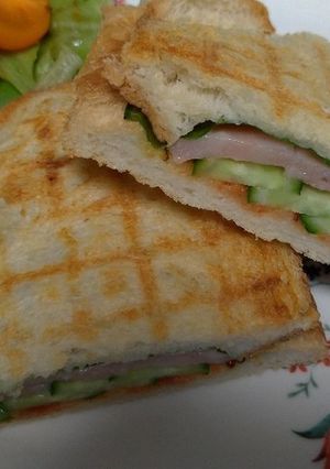 フランスパンのBLTホットサンド☆-レシピのメイン写真