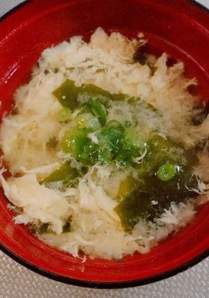 ふんわり卵とワカメのかき玉味噌汁-レシピのメイン写真