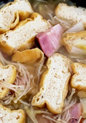 ベーコンと栃尾の油揚げのコンソメ煮-レシピのメイン写真