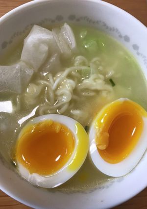サッポロ一番もちチーズ半熟卵ラーメン-レシピのメイン写真