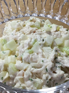 セロリがシャキシャキしっとりチキンサラダ-レシピのメイン写真