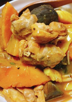 ごろごろ秋野菜とチキンのカレー(甘口)-レシピのメイン写真