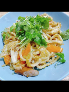 パッタイペーストで焼うどん-レシピのメイン写真