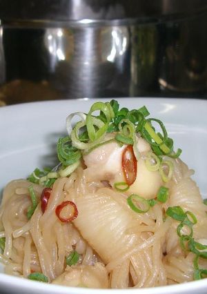 結びこんにゃくと軟骨（鶏）の白味噌煮-レシピのメイン写真