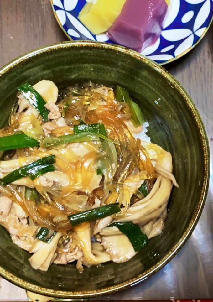簡単♪あっさり美味っ！豚肉と舞茸の中華丼-レシピのメイン写真