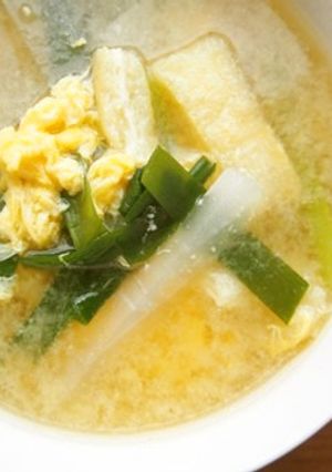 大根・ニラ・卵の味噌汁♪栄養満点!-レシピのメイン写真