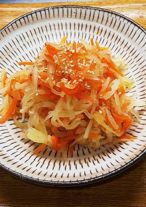 ♪ 薄味の大根と人参の炒め煮 ♪-レシピのメイン写真