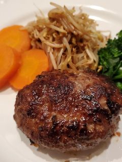 ★簡単♪牛肉100%でハンバーグ♪-レシピのメイン写真