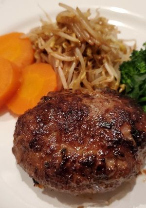 ★簡単♪牛肉100%でハンバーグ♪-レシピのメイン写真
