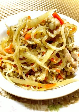 豚肉と白滝でうまっ☆きんぴらごぼう☆-レシピのメイン写真