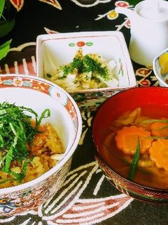 鯖の味噌煮缶で「炊き込みご飯」-レシピのメイン写真