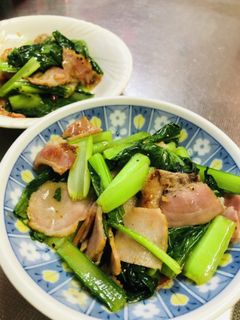 小松菜とベーコンのバターめんつゆ炒め-レシピのメイン写真