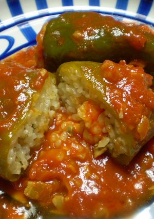 ピラフ詰めピーマンのトマト煮-レシピのメイン写真