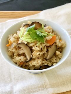 簡単!乾しいたけの炊き込みご飯-レシピのメイン写真